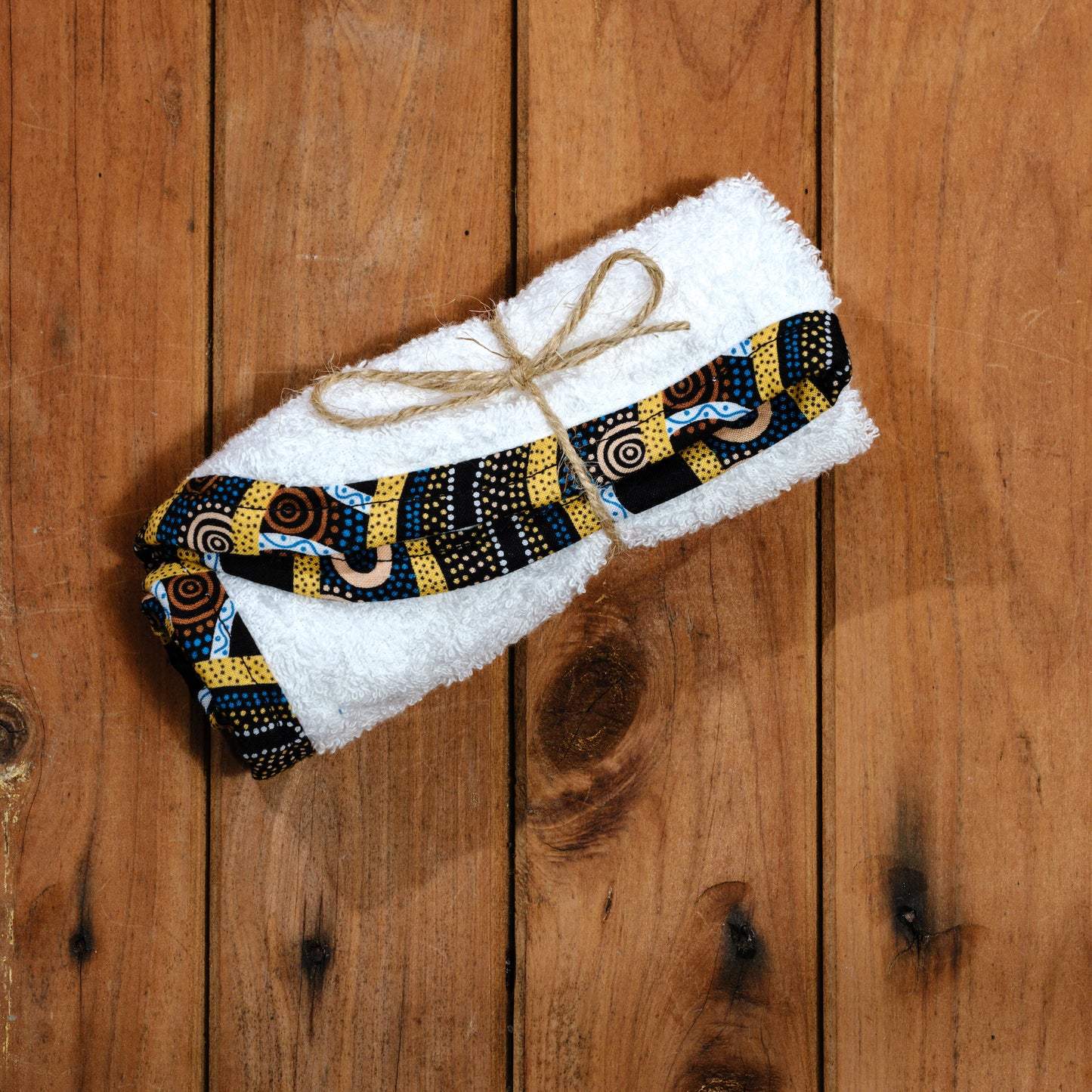 Washer – White with 'Gathering By The River Edging